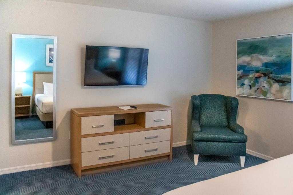 Queen Suite photo