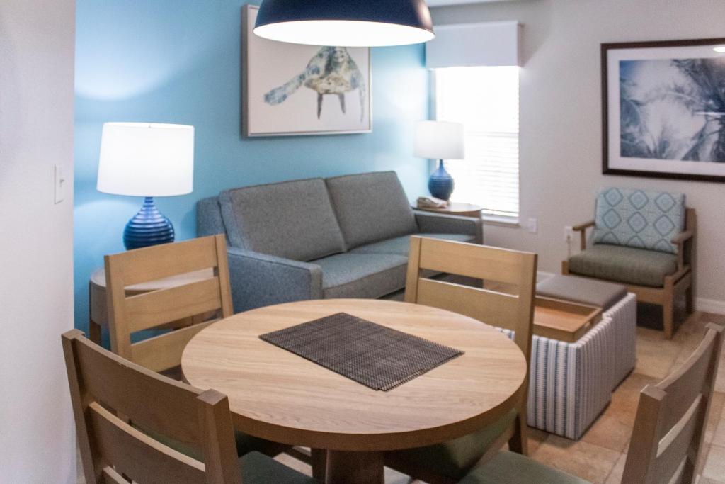 Queen Suite photo