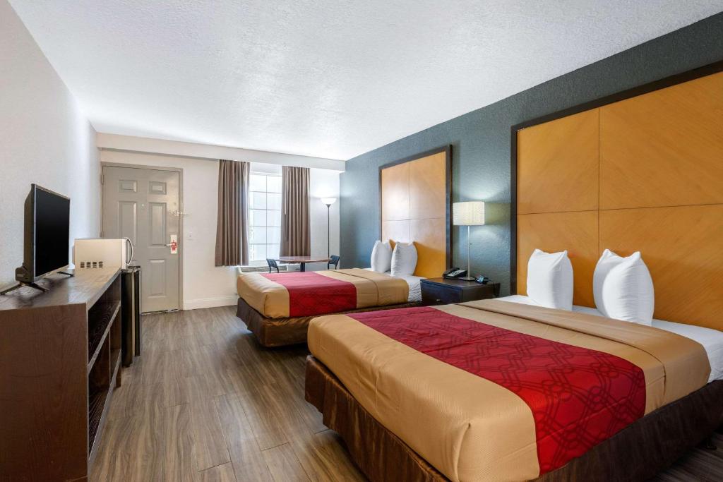 Econo Lodge Airport @ RJ Stadium gallery 10