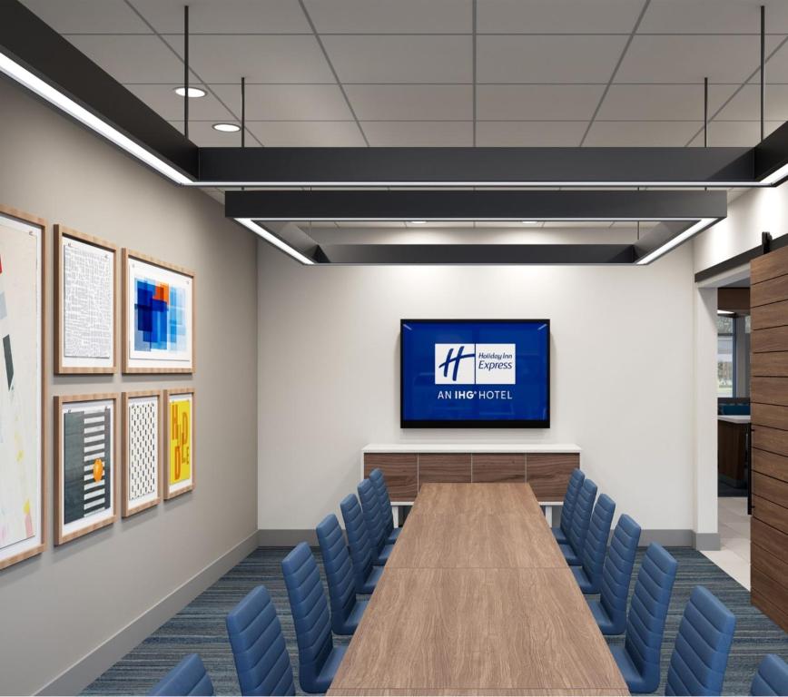 Holiday Inn Express & Suites Macclenny by IHG gallery 13