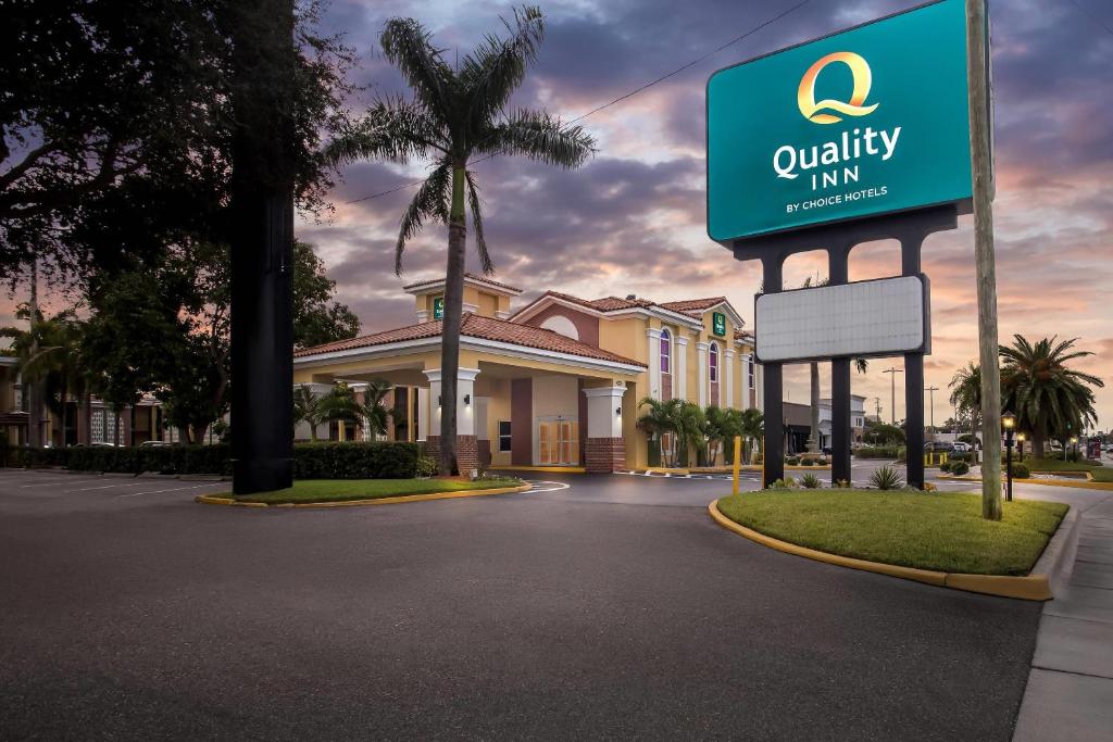 Quality Inn Tampa Airport - Cruise Port gallery 1