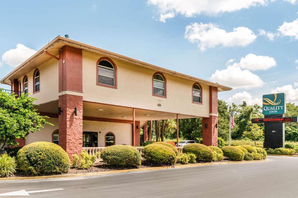 Quality Inn & Suites Orlando Airport gallery 3