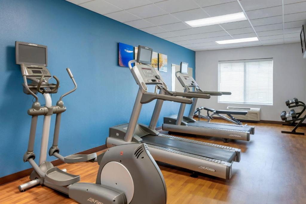 Comfort Suites Near Universal Orlando Resort gallery 13