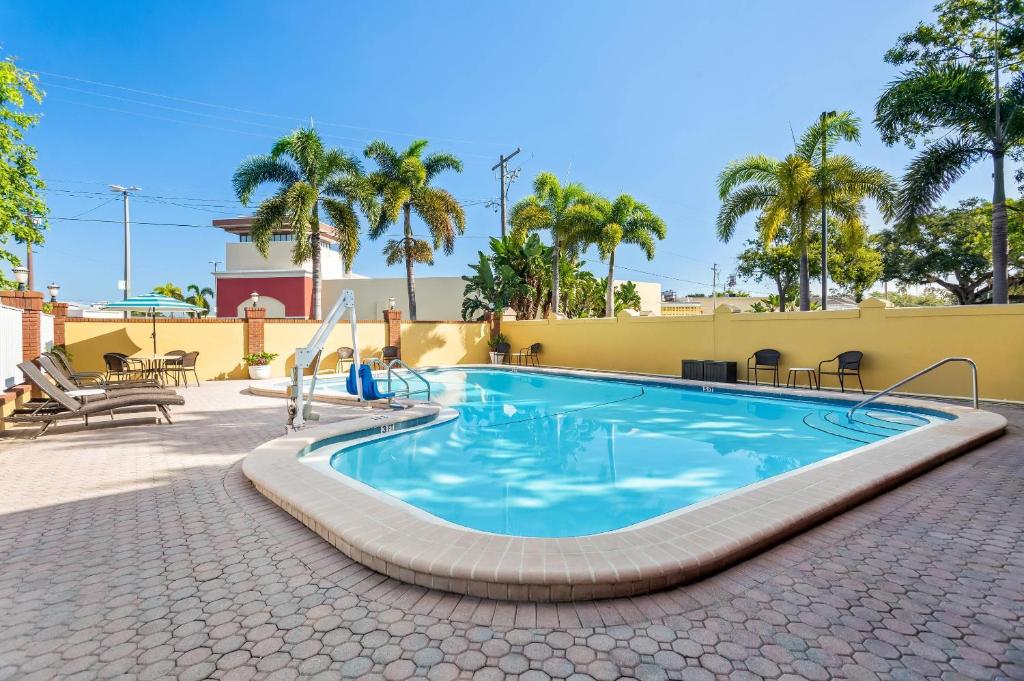 Quality Inn Tampa Airport - Cruise Port gallery 7