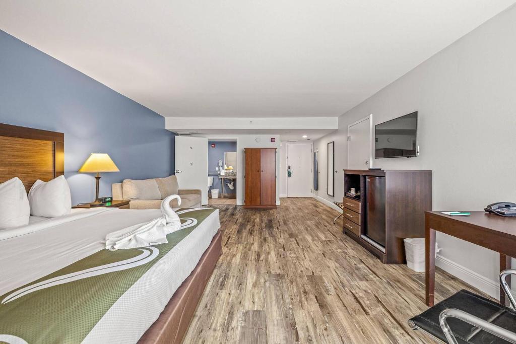 Quality Inn & Suites Tampa near Fairgrounds and Casino gallery 9