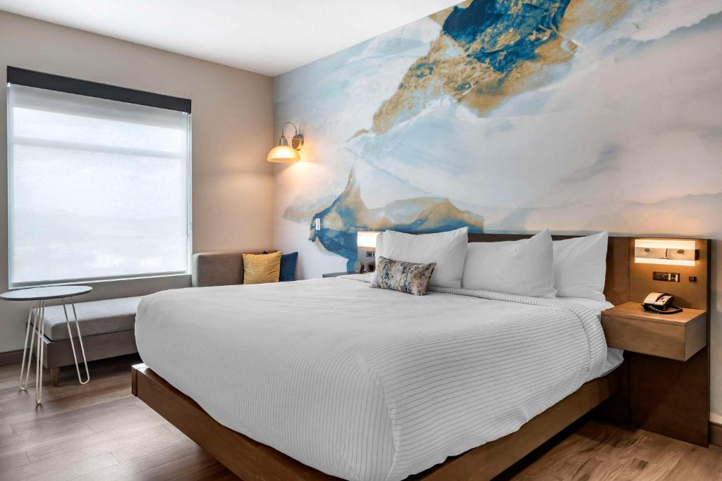 1 King Bed, Sofa Bed No Smoking photo