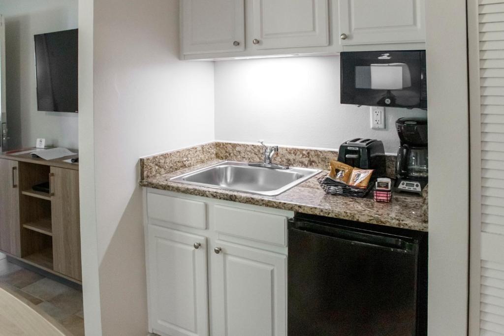 Two-Bedroom Suite photo