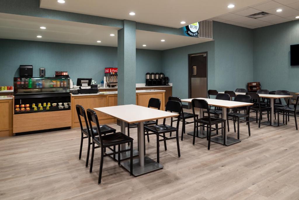 Holiday Inn & Suites Orlando I-Drive - Theme Parks, an IHG Hotel gallery 2